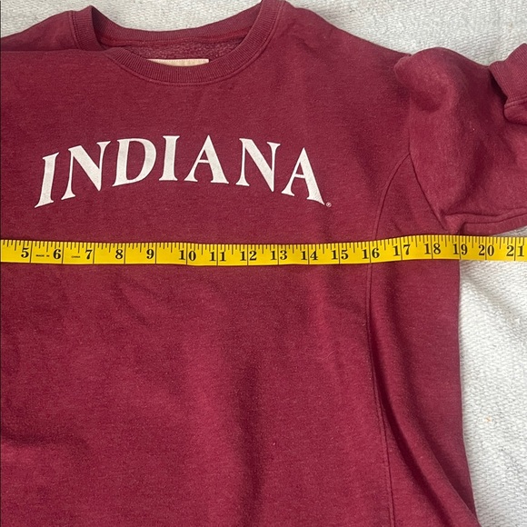 Red Cozy Knit Sweater - Picture 4 of 5